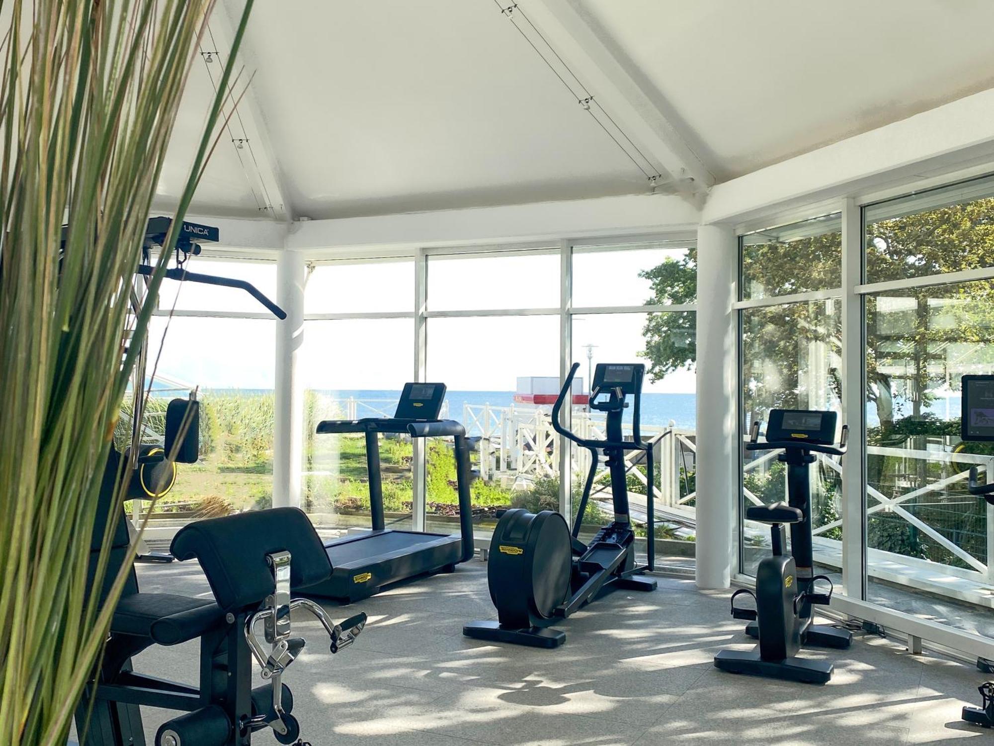 Grand Hotel Seeschloesschen Sea Retreat & Spa Тиммендорфер-Штранд Экстерьер фото